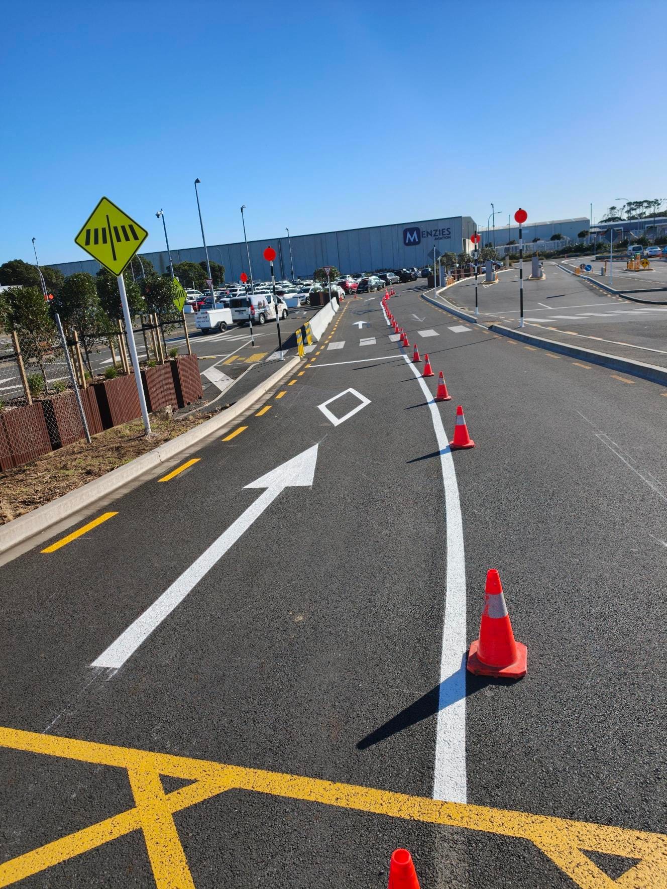 Roadway centre and edge line marking